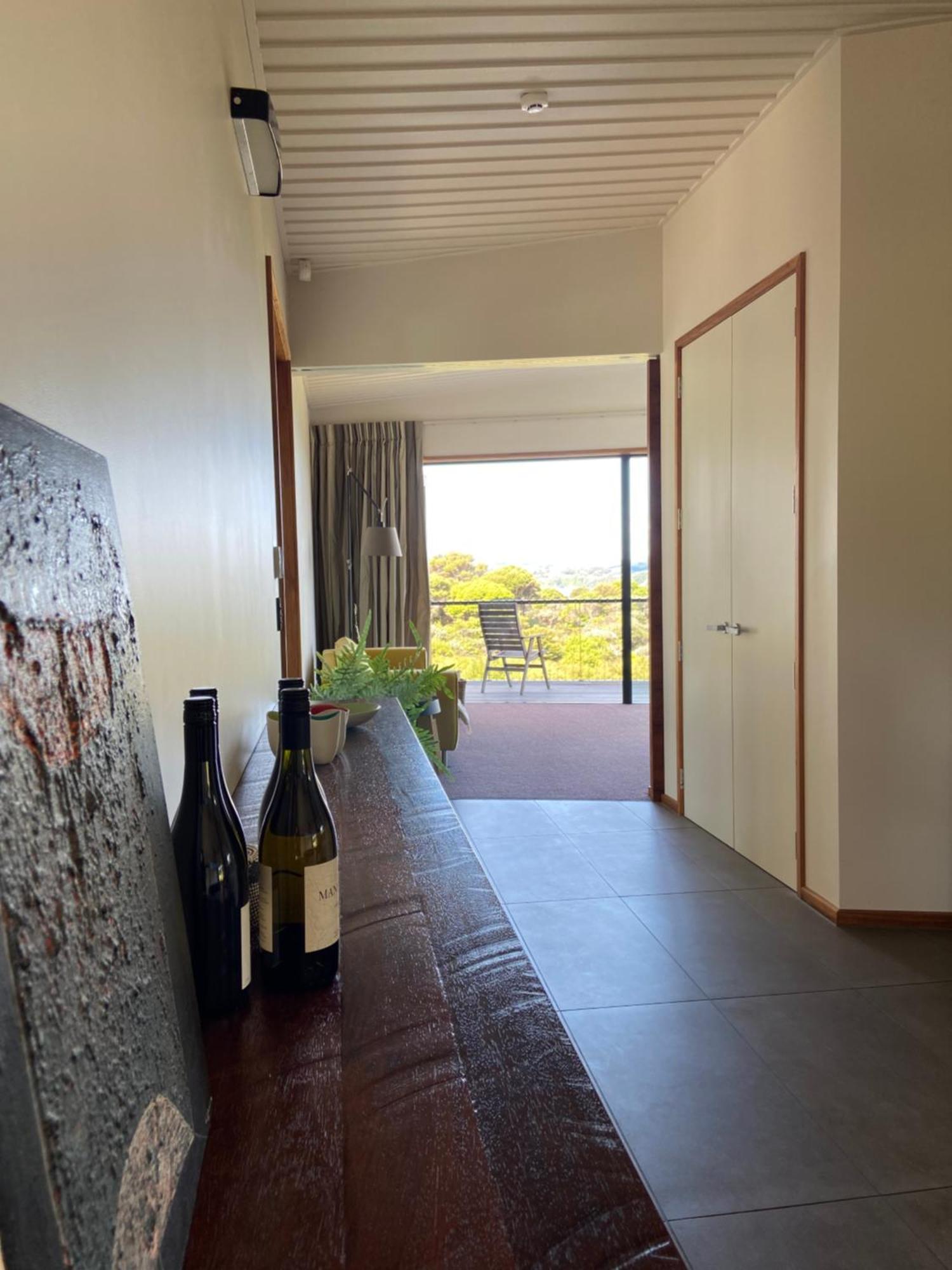 La Bodega Waiheke Island Hotel Surfdale Ngoại thất bức ảnh