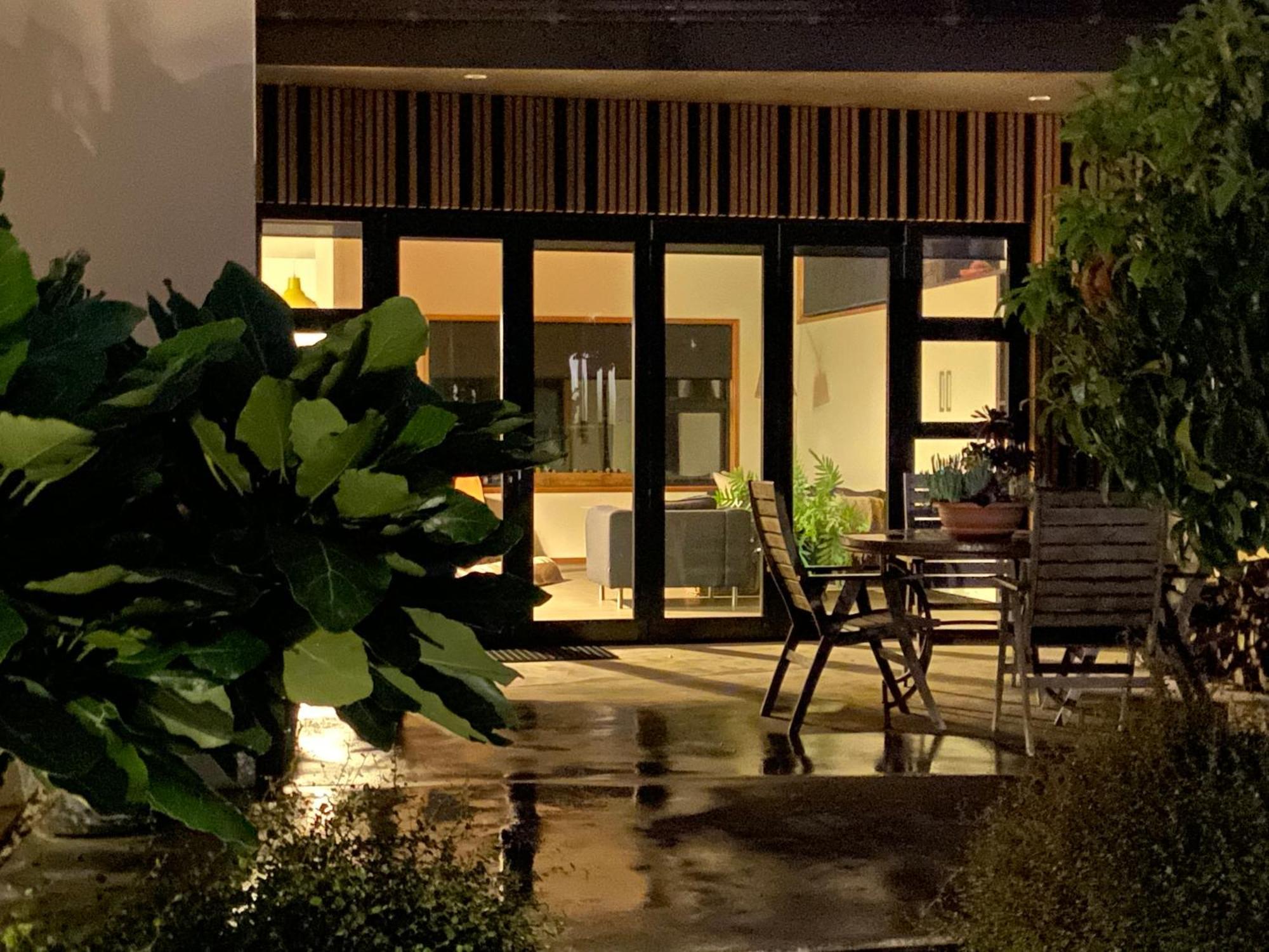 La Bodega Waiheke Island Hotel Surfdale Ngoại thất bức ảnh