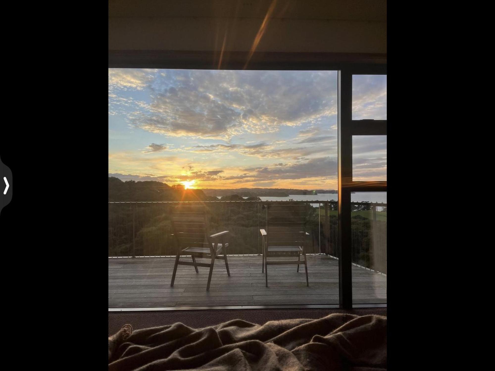 La Bodega Waiheke Island Hotel Surfdale Ngoại thất bức ảnh