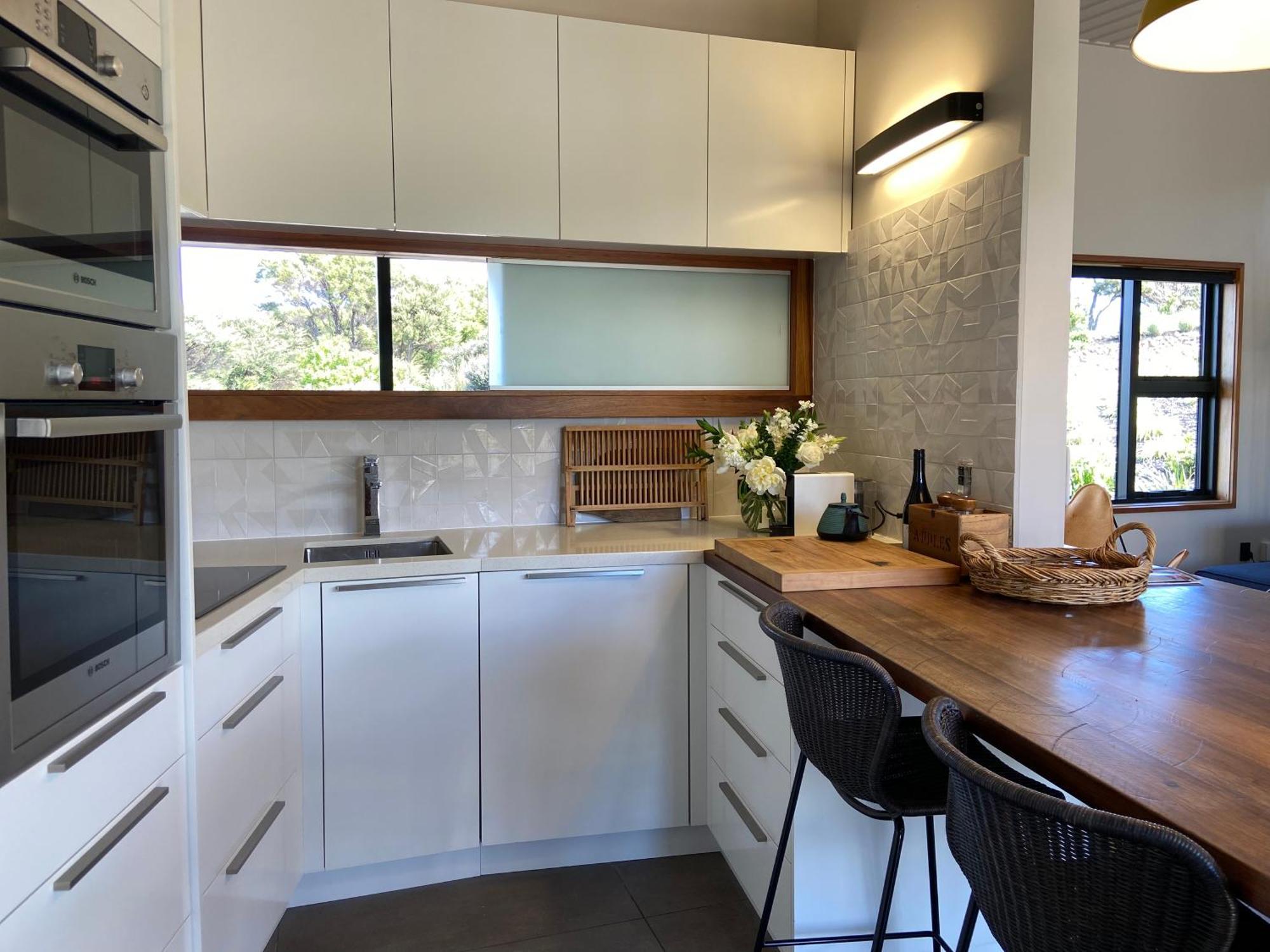 La Bodega Waiheke Island Hotel Surfdale Ngoại thất bức ảnh