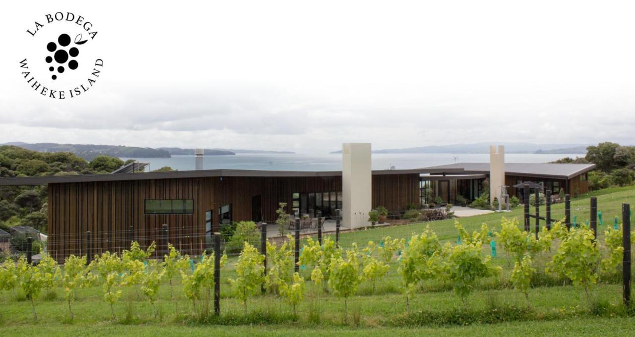La Bodega Waiheke Island Hotel Surfdale Ngoại thất bức ảnh